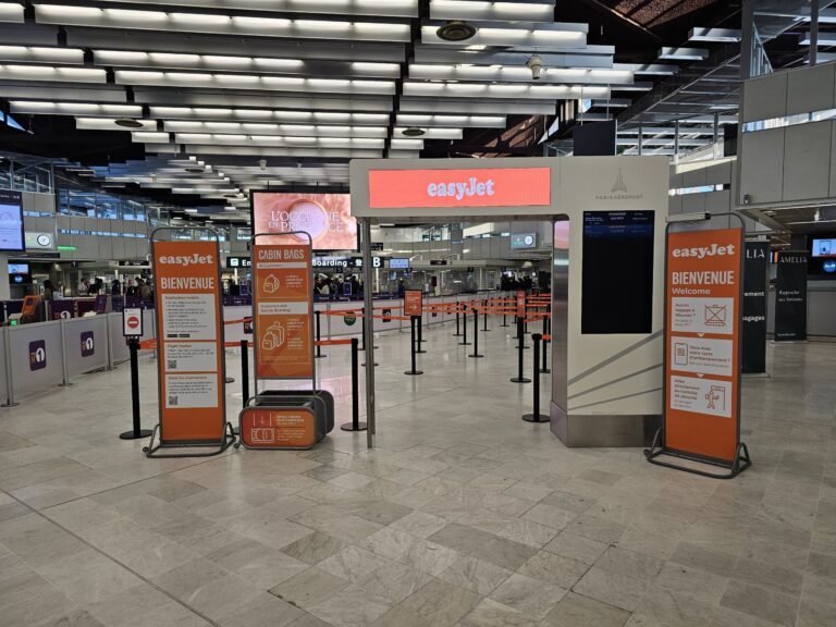 easyjet check in